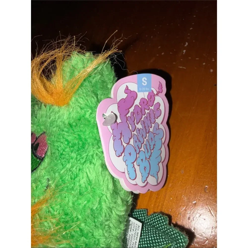New Bark Box “ Hydropawnic Buds ” Dog Toy Marijuan@ Buds with Red Hairs Small Sz